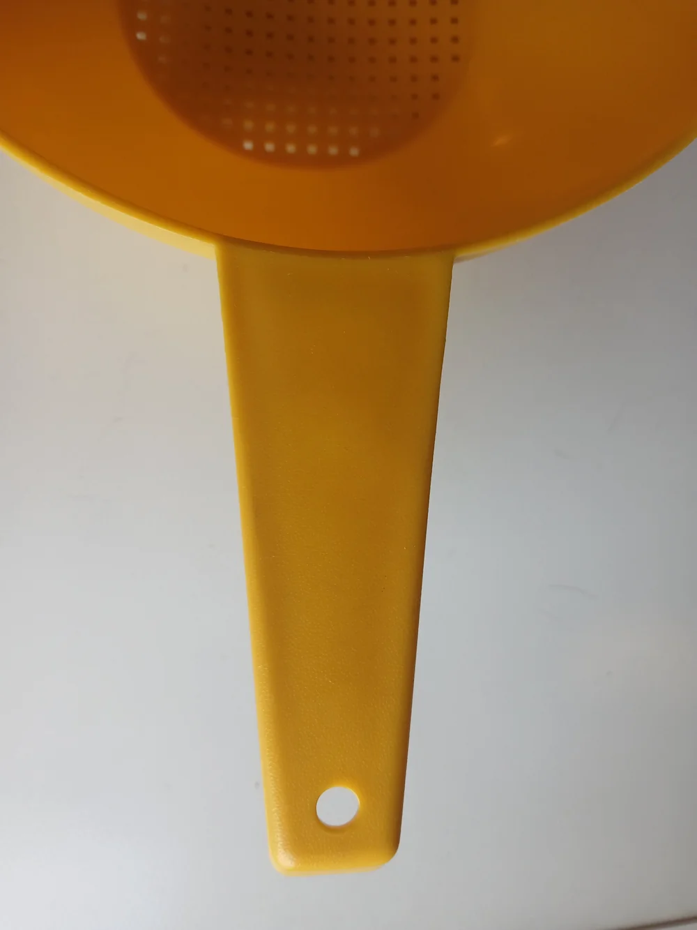 Vintage Tupperware Yellow Strainer Colander, 1 Quart capacity- clean
